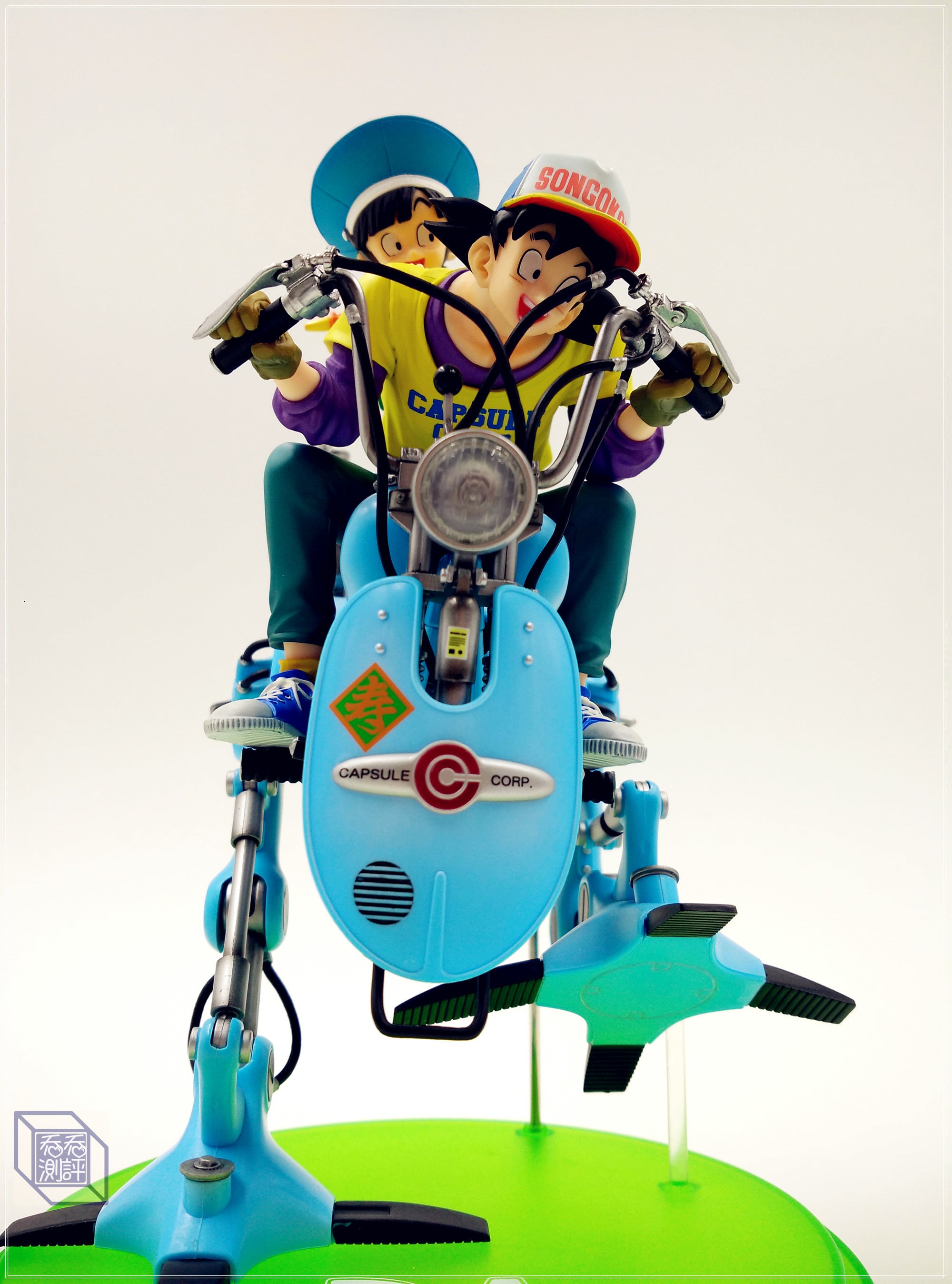 DRAGON BALL Son Gokū & Sun Gōhan motorcycle statue collectibles-Garage Kit Dolls