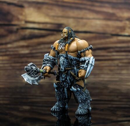 World of Warcraft WOW Orc Leader Durotan 11cm Garage Kits Hand Do Plastic Model-Garage Kit Dolls
